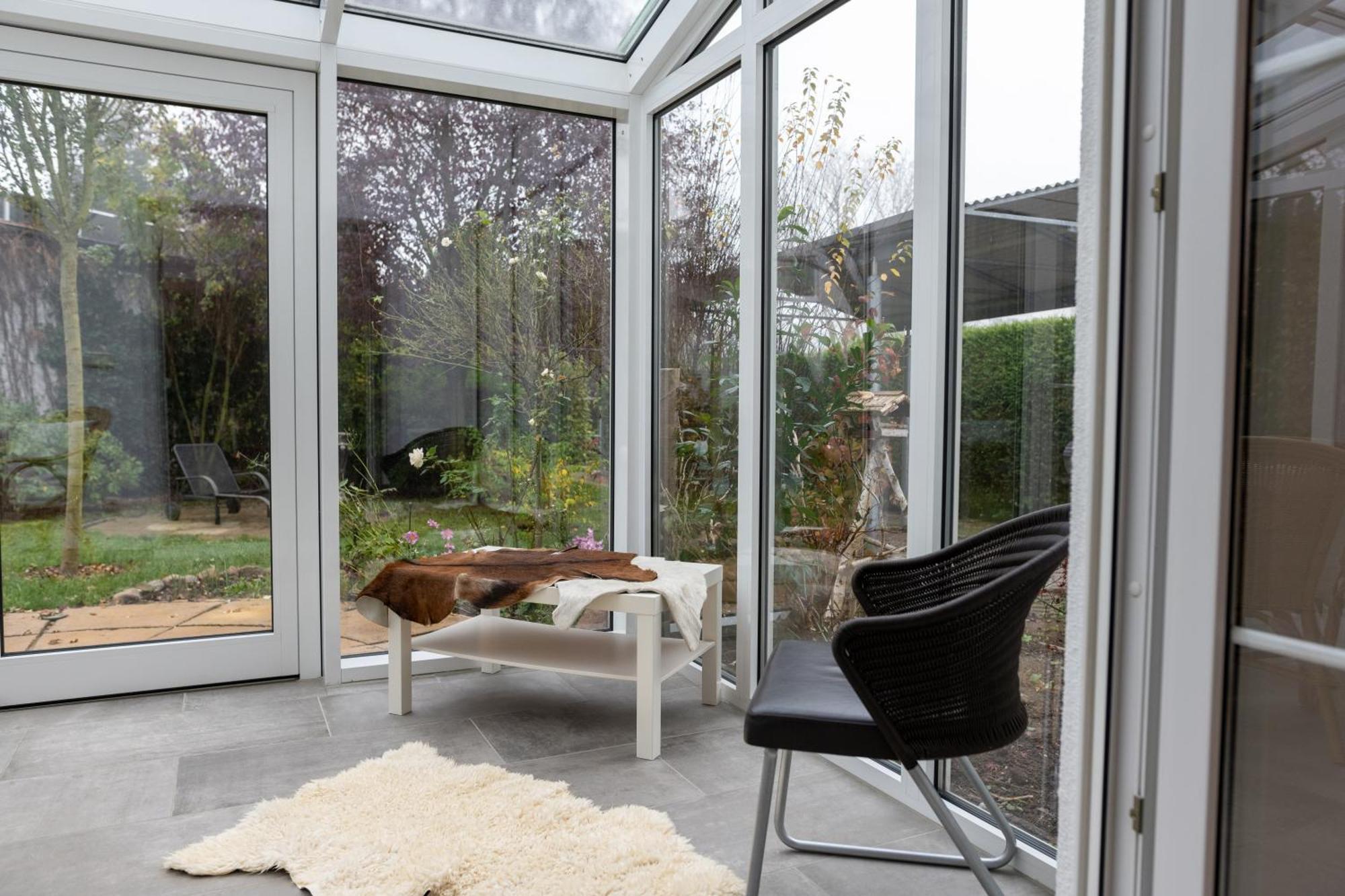 Ganzes Ferienhaus In Leipzig Mit Garage Und Fussbodenheizung Exterior photo